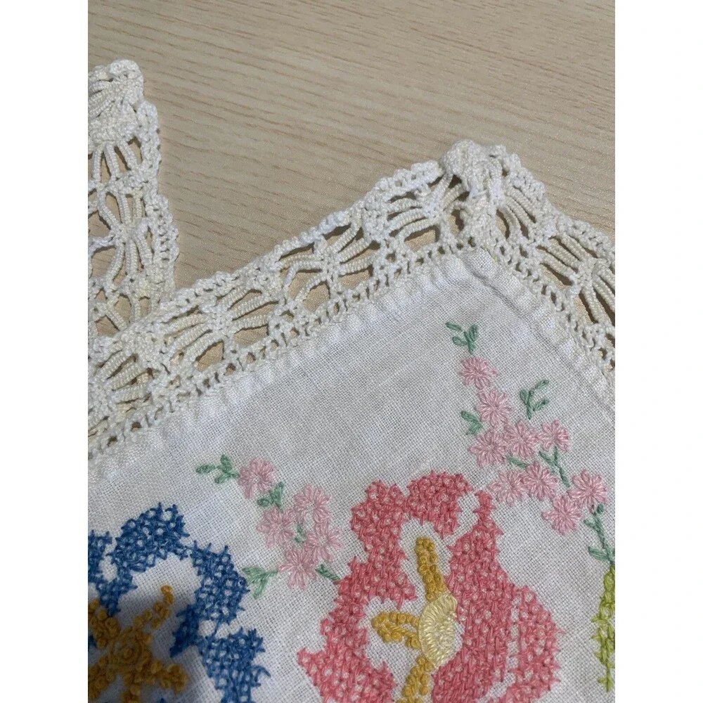 Vintage Floral embroidered dresser scarf- pale yellow